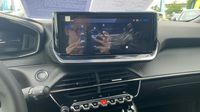 Peugeot 2008 1.2 Hybrid 145ch Allure e-DCS6 — photo 19