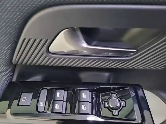 Citroën C5 Aircross hybride 145 ch e-dcs6 — photo 54