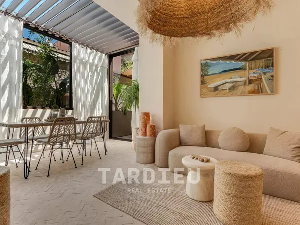 Saint-Tropez : Appartement village avec terrasse