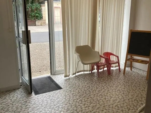 Local commercial pougue les eaux