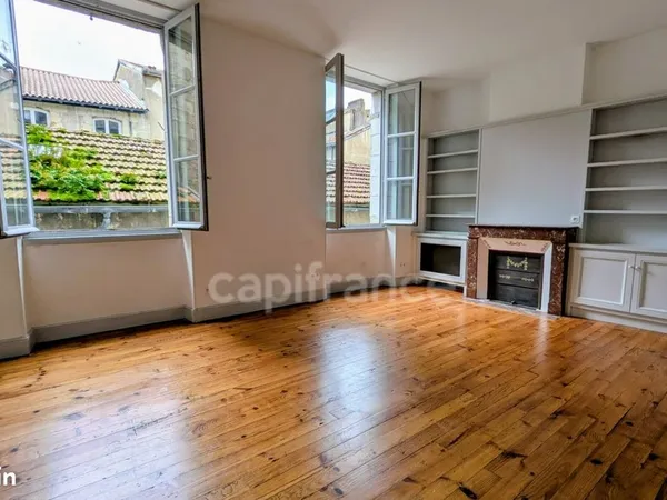 Appartement 3 pièces 98 m²