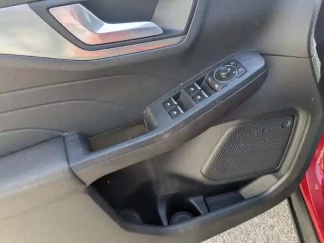Ford Kuga 2.5 duratec 225ch phev titanium bva — photo 12