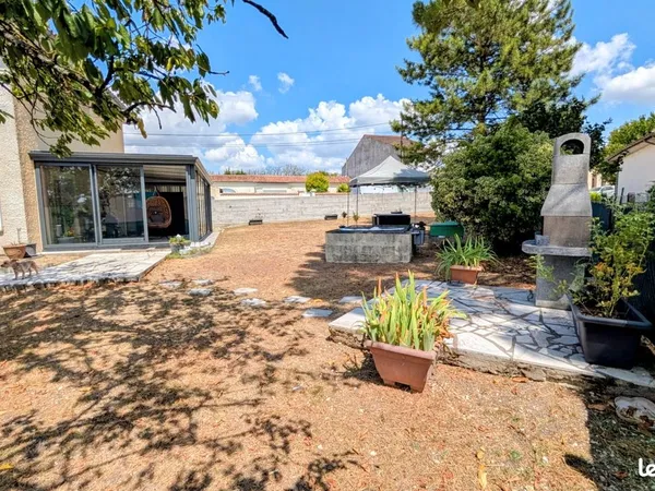 Maison 8 pièces 174 m²