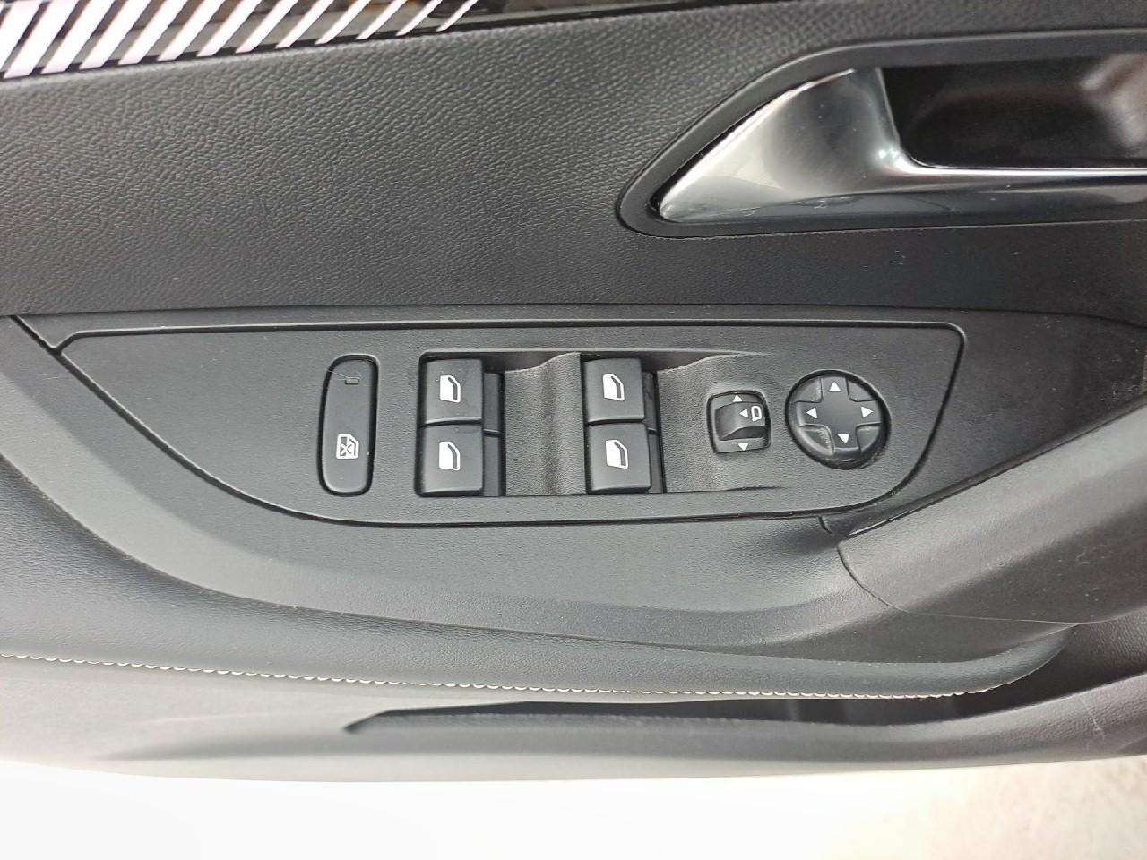 Peugeot 2008 puretech 100 s&s bvm6 allure — photo 22
