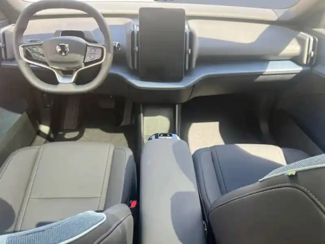 Volvo Ex30 cross country twin performance 428 ch 1edt — photo 4