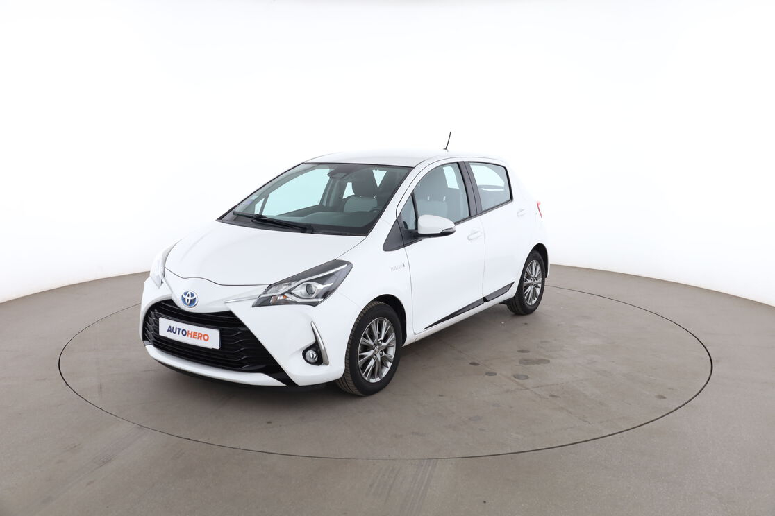Toyota Yaris 1.5 Hybrid Dynamic — photo 1