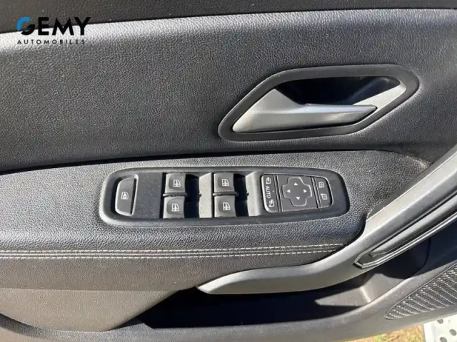 Dacia Duster blue dci 115 4x2 — photo 12