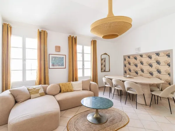 T4 rénové de 82 m2 avec mezzanines Marseille 1er