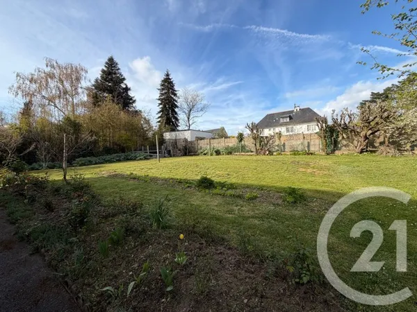 Terrain 562 m²