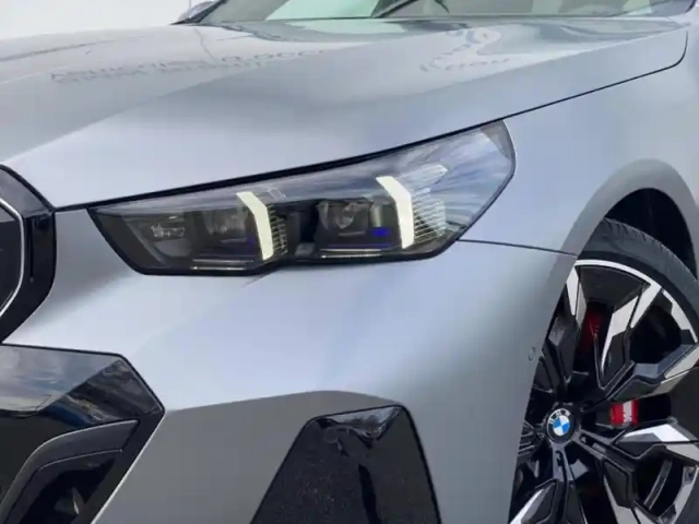 Bmw Serie 5 série 5 touring 550e 489ch m sport xdrive — photo 13