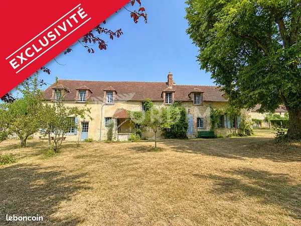 Maison 7 pièces 310 m²