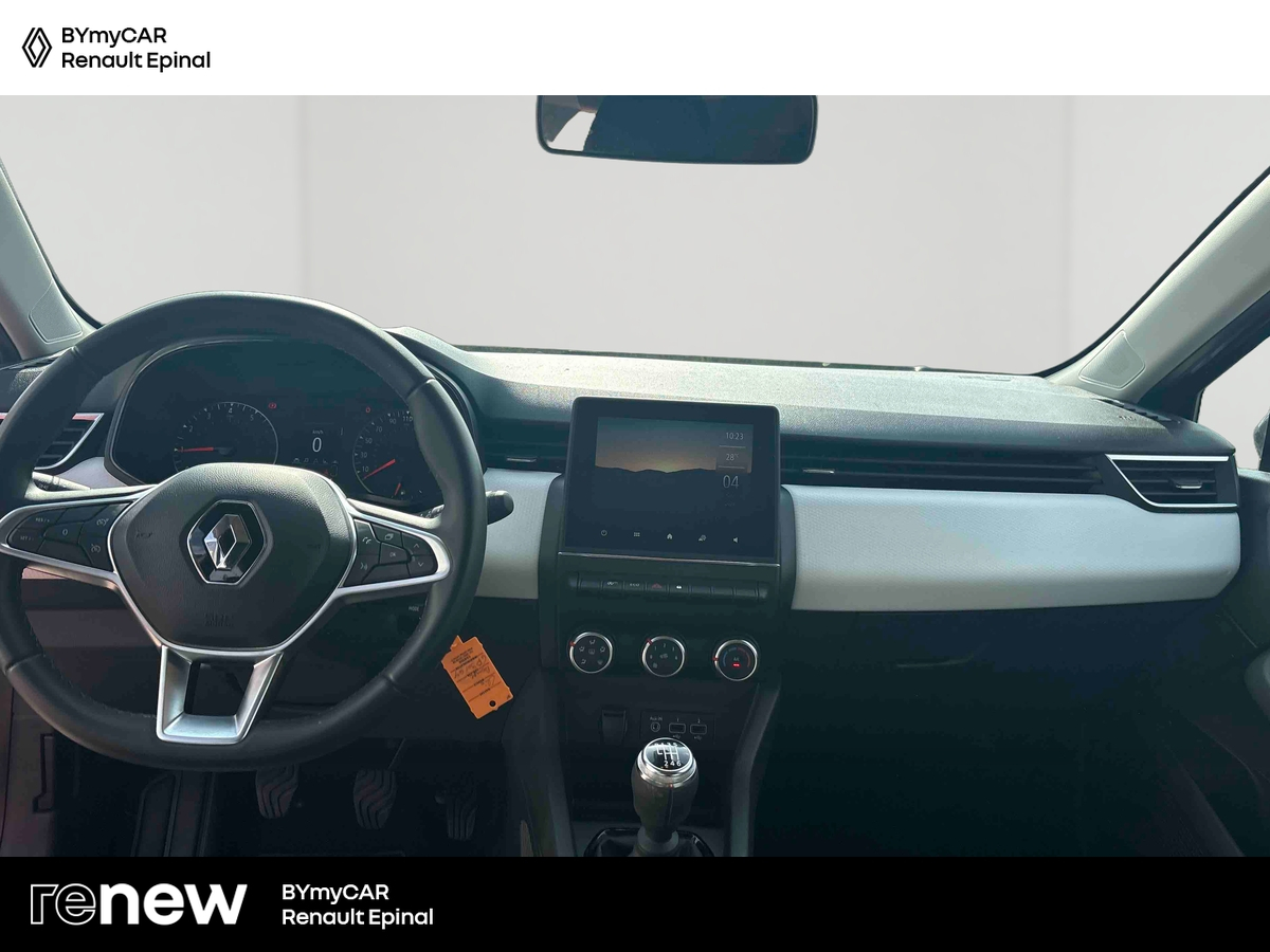 Renault Clio TCe 90 — photo 9