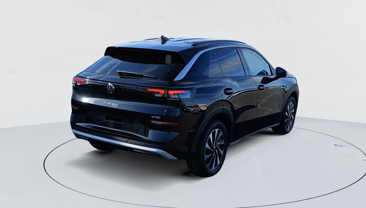 Volkswagen T-Roc — photo 5