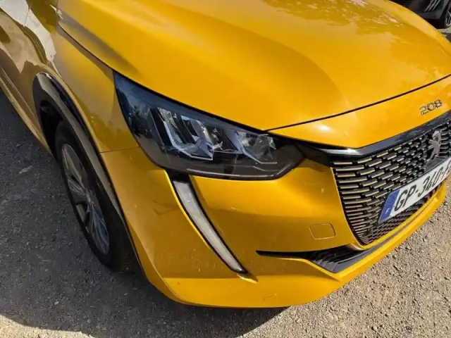 Peugeot 208 electrique 50 kwh 136ch — photo 16