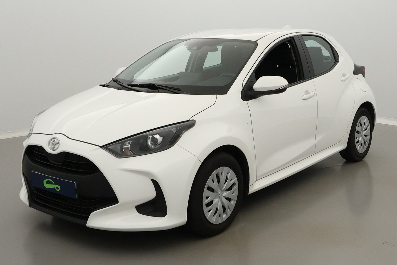 Toyota Yaris 4 — photo 1
