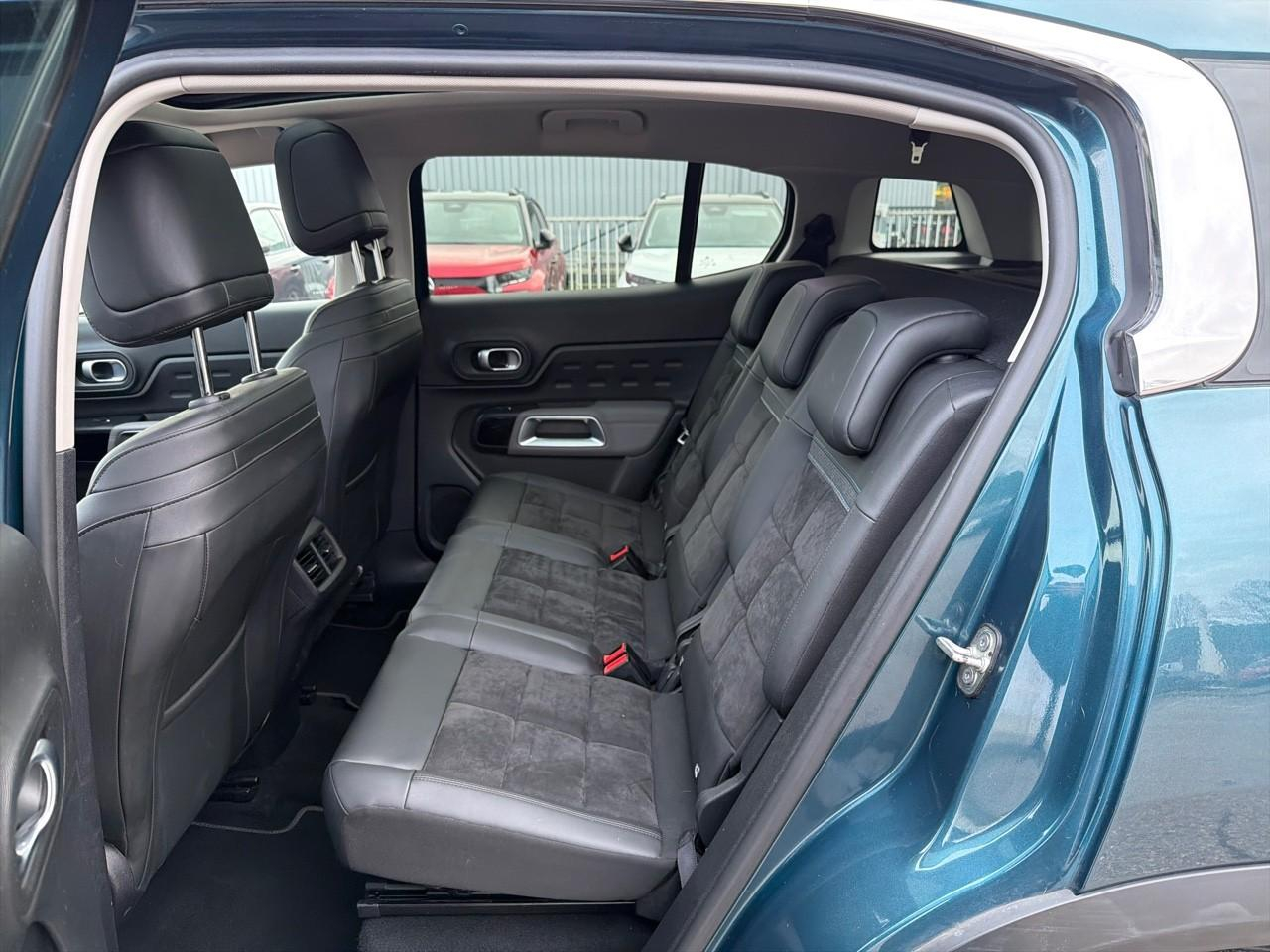 Citroën C5 Aircross hybride rechargeable 225 s&s e-eat8 shine — photo 10