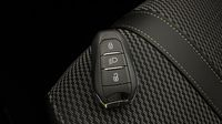 Peugeot 208 1.2 Hybrid 110ch GT e-DCS6 — photo 16