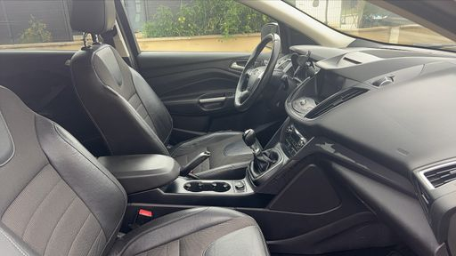 Ford Kuga 1.5 EcoBoost 150 4X2 - Titanium – 2016 – 168064 km – Essence – Boîte Manuelle — photo 10