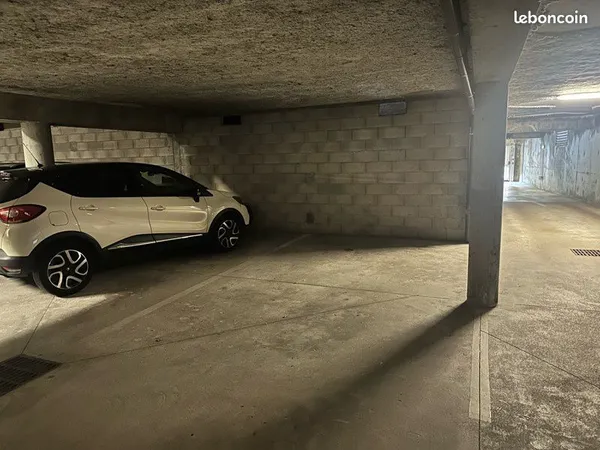 à vendre - place de parking en sous-sol à morteau