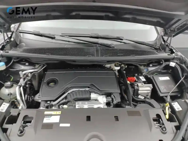 Peugeot 5008 hybrid 145 ch e-dcs6 — photo 23