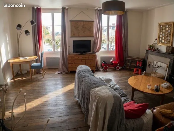 Appartement de 86m² à louer en plein coeur de Lussac les chateaux
