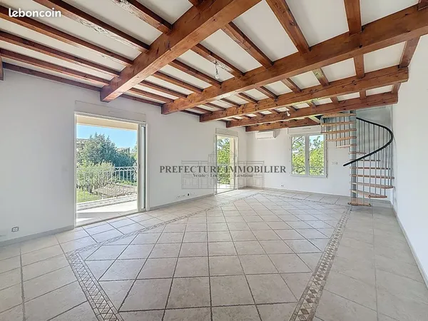 Appartement 4 pièces 97 m²