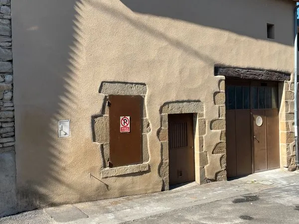 Local d’activité et entrepôt Vente Authezat 2p 180m² 105000€