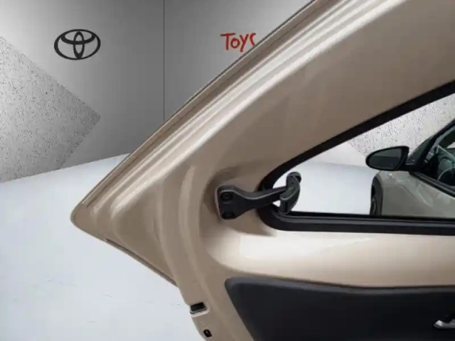 Toyota Aygo 1.0 vvt-i 72 design — photo 23