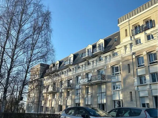 Mondeville - Beau T2 meublé 58 m² - Balcon, garage & parking