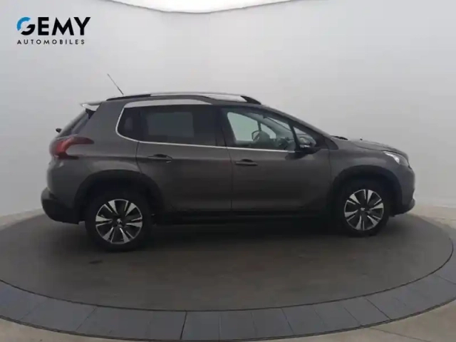 Peugeot 2008 bluehdi 100ch s&amp;s bvm5 — photo 29