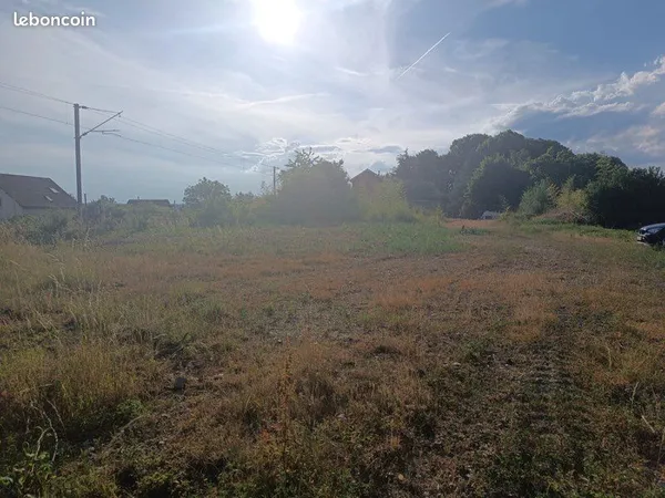Terrain constructible 600 mètres carrés