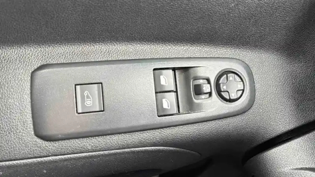 Toyota Proace city medium 1.5l 130 d-4d — photo 37