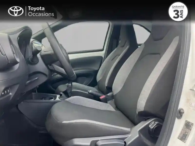 Toyota Aygo X 1.0 vvt-i 72ch dynamic my24 — photo 11