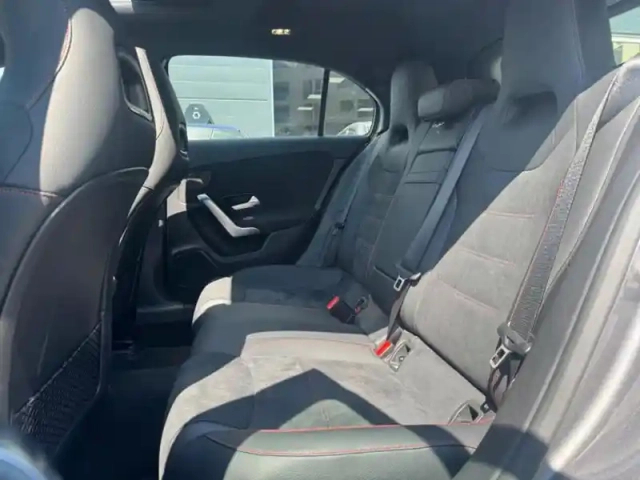 Mercedes Classe A 200 d amg line — photo 18