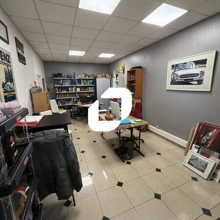 Local d'activité 465 m²