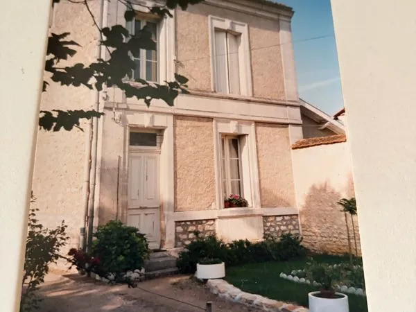 MAISON 90 m2 À LOUER porte d Angoulême