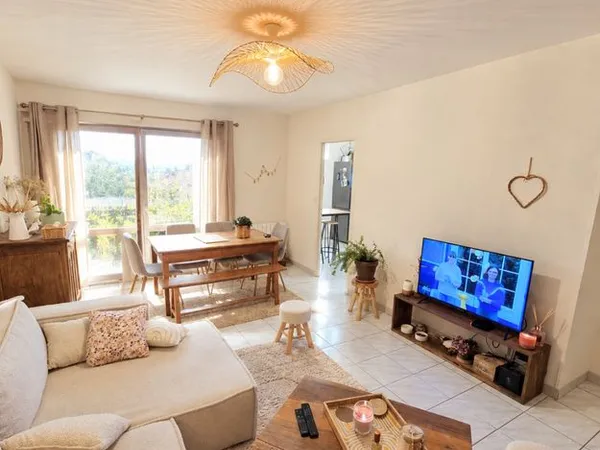 A vendre bel appartement rénové en 2023