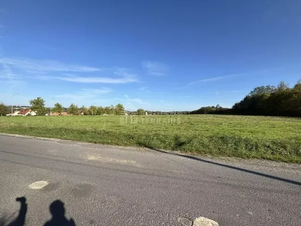 Terrain 370 m²
