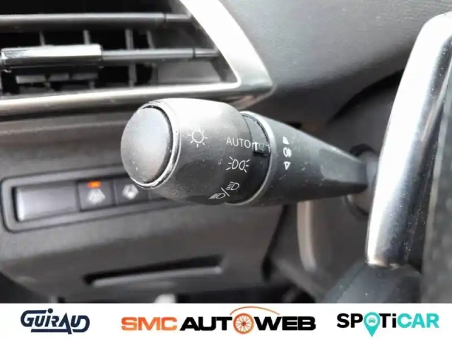 Peugeot 3008 hybrid 225 e-eat8 — photo 43