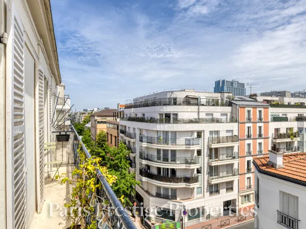 Joli T3 de 50m² au 5ème étage avec 2 chambres, balcon et vue dégagée, 92300 Levallois-Perret