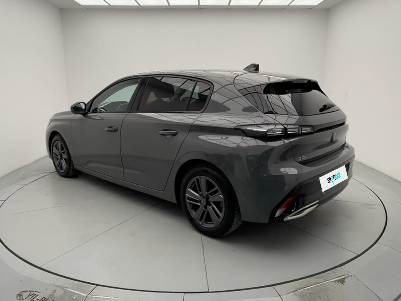 Peugeot 308 puretech 130ch s&s eat8 allure — photo 3