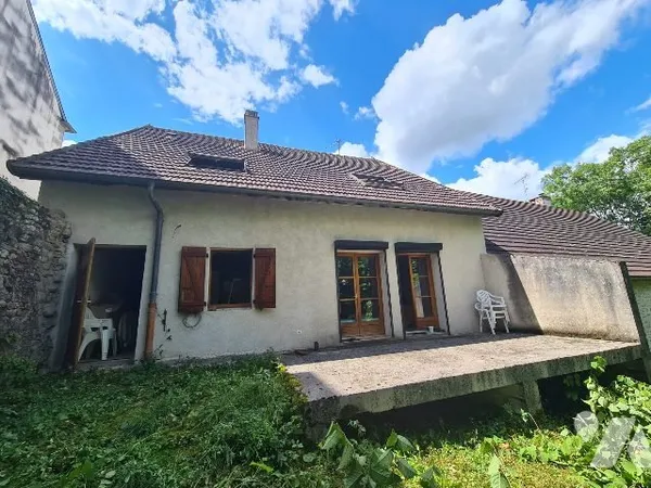 Maison 5 pièces 140 m²