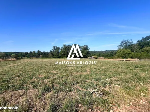 Terrain 3 900 m² Chamboret