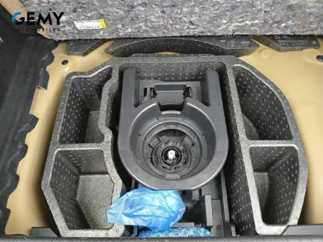 Peugeot 208 puretech 75 s&amp;s bvm5 — photo 17
