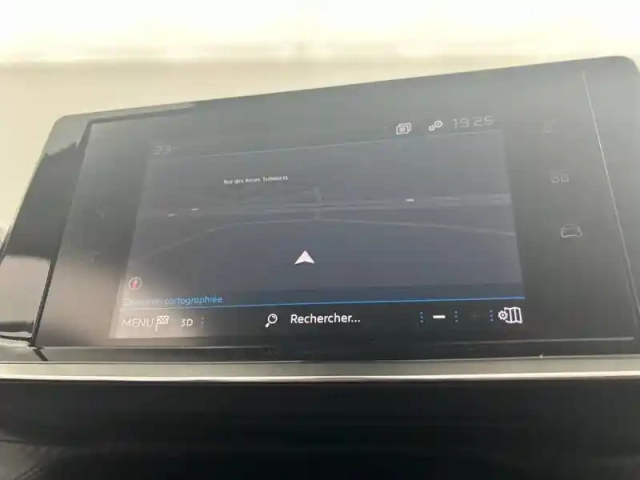 Peugeot 2008 puretech 100 s&amp;s bvm6 — photo 23