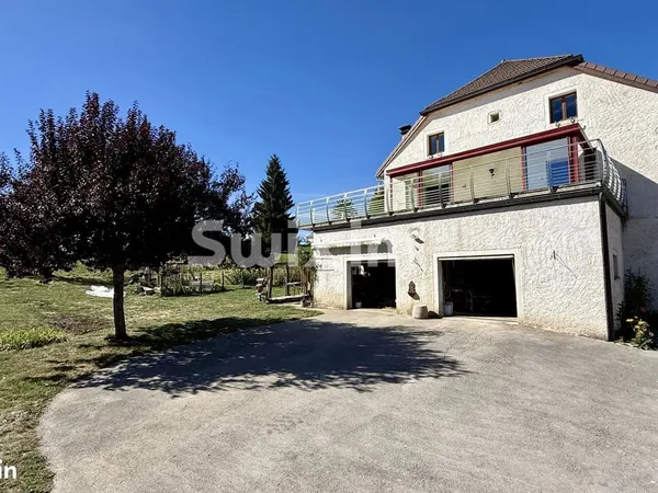 Maison 8 pièces 199 m²