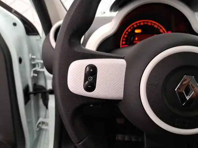 Renault Twingo iii sce 65 - 20 — photo 29
