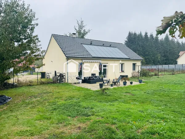 Maison 3 chambres avec garage et panneaux solaires