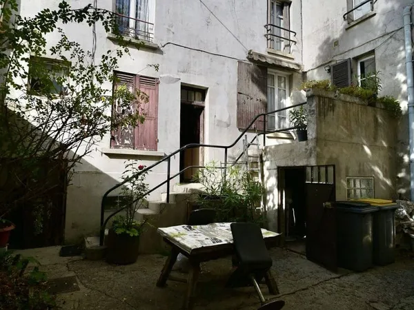 Immeuble 60 m²