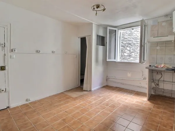 Appartement 1 pièce 14 m²